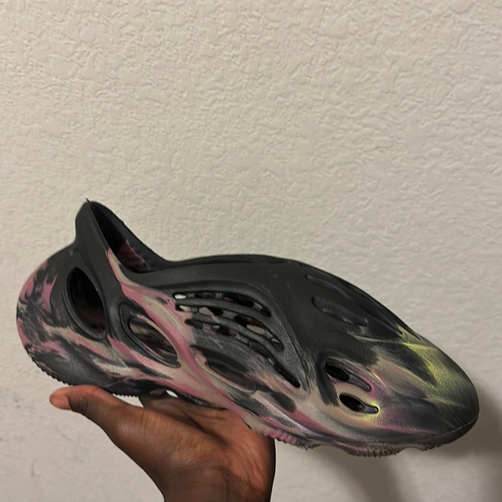 Yezzy foam runners